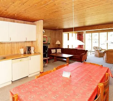 Four-bedroom Holiday In 2 Semesterbostad